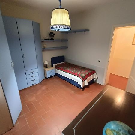 Cozy Apartment Near The City Walls Lucca Exterior photo