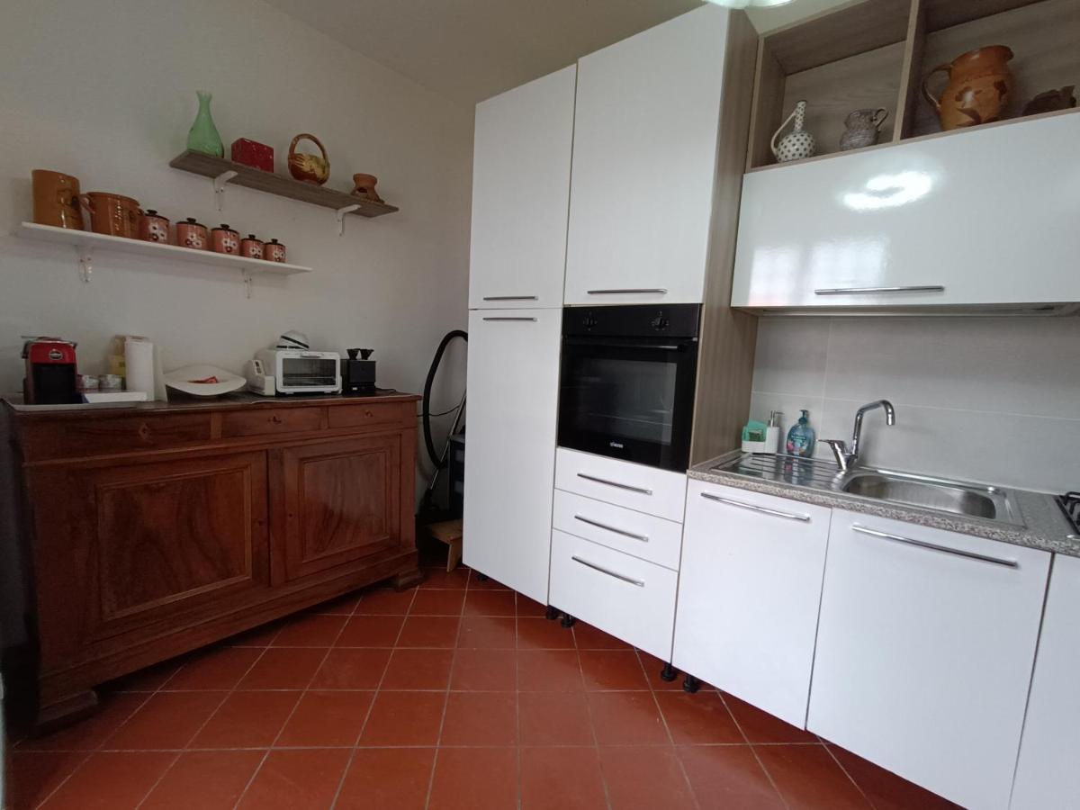 Cozy Apartment Near The City Walls Lucca Exterior photo